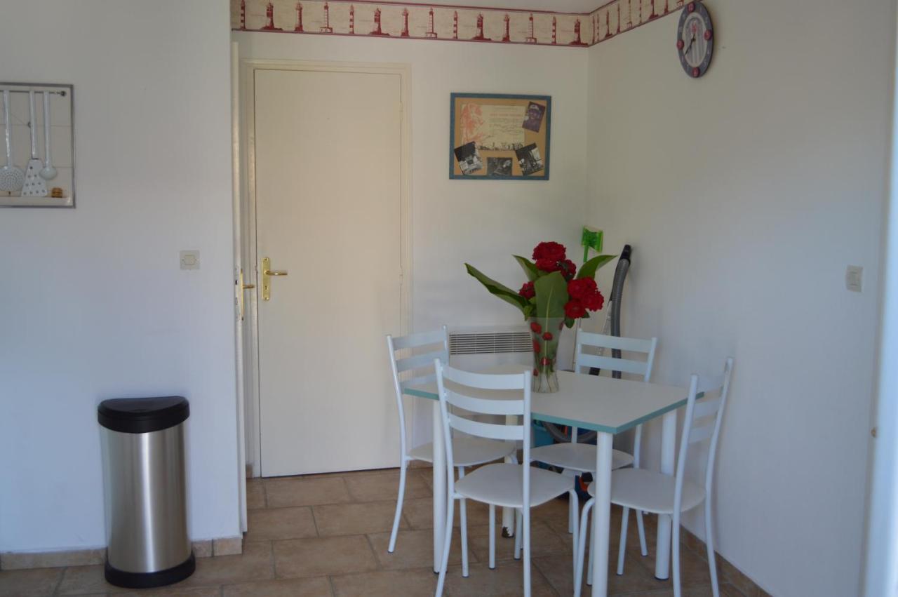 Les Gites De La Chapiniere Châteauvieux Εξωτερικό φωτογραφία